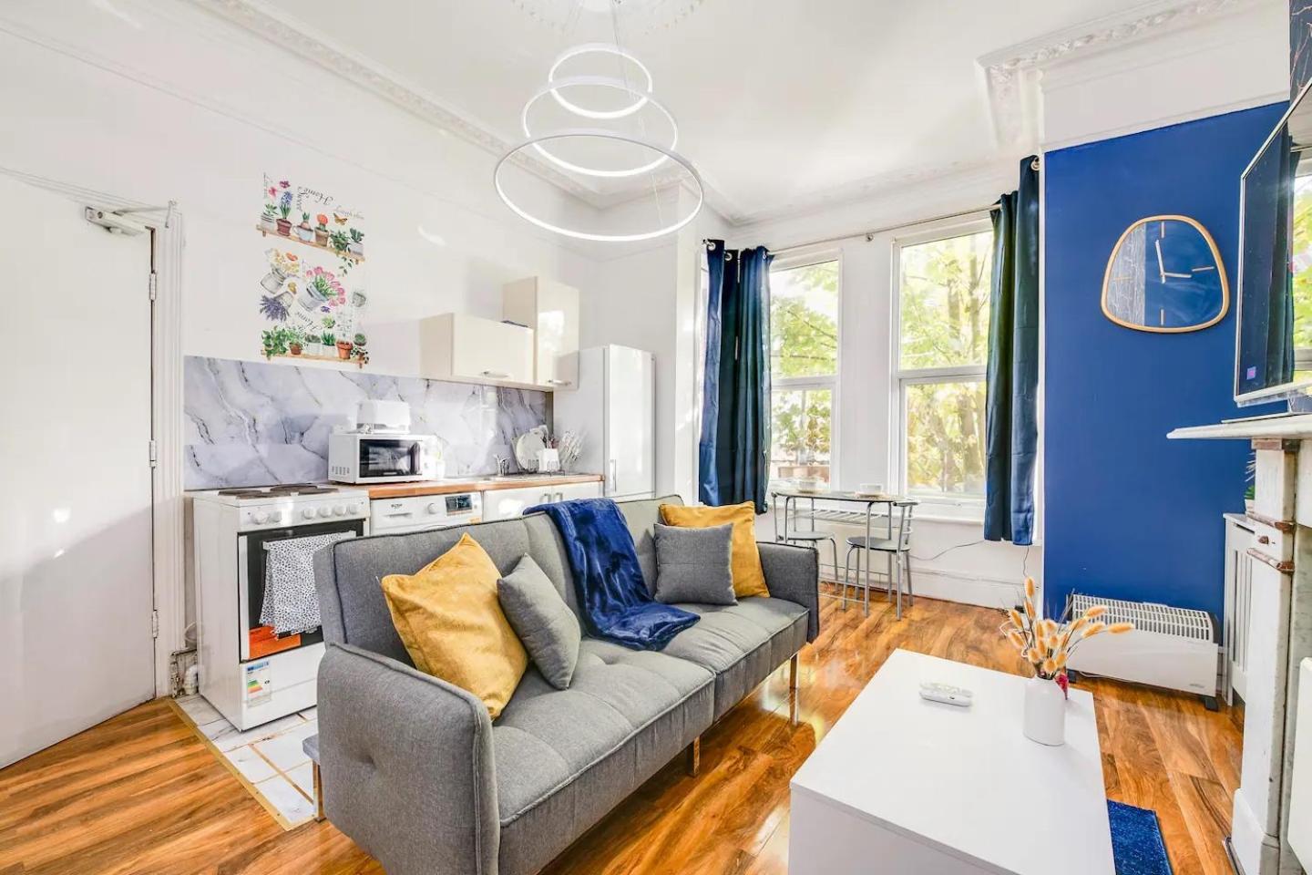 Spring Offer! Cozy 1-bedroom In Centre Apartment